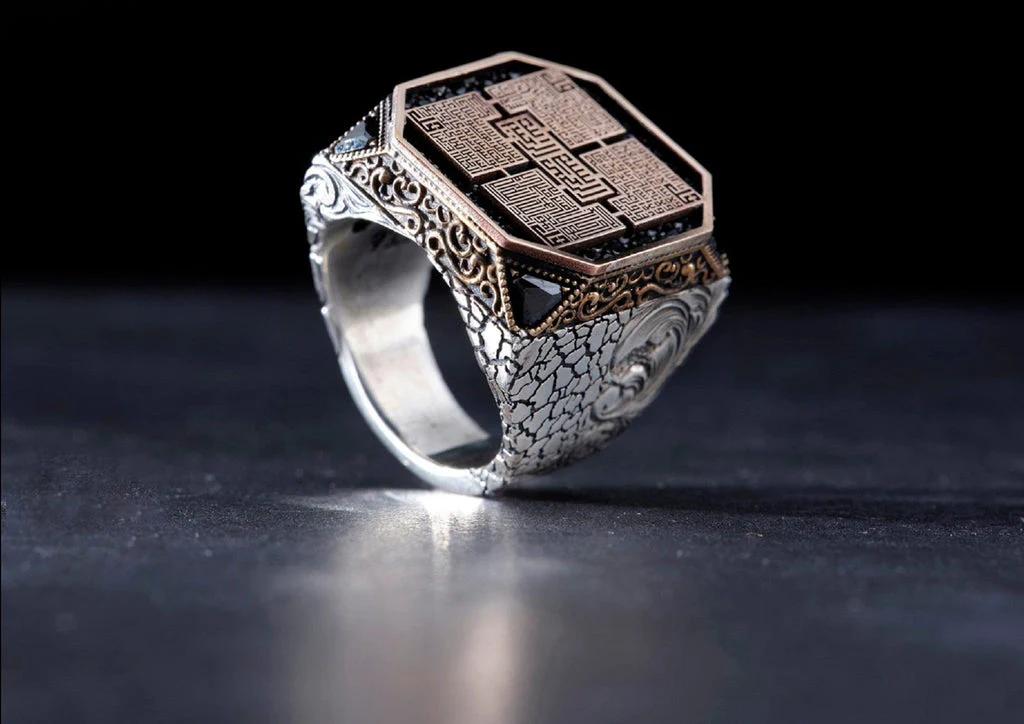 Blue Quartz Rectangle Ornamented Silver Ring is made of 925 sterling silver - Image 3