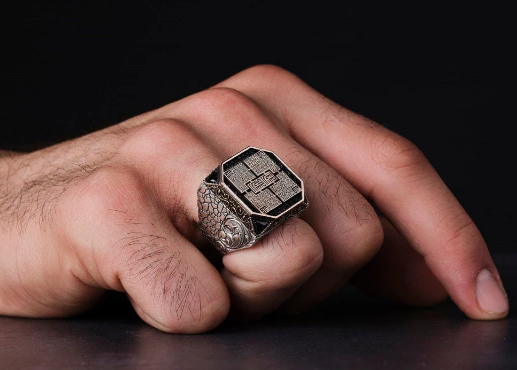 Blue Quartz Rectangle Ornamented Silver Ring is made of 925 sterling silver - Image 2