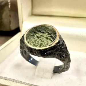 Handcrafted Moldavite Men's Ring in 925 Textured Silver with Gold-Plated Inlays – Brutalist Style
