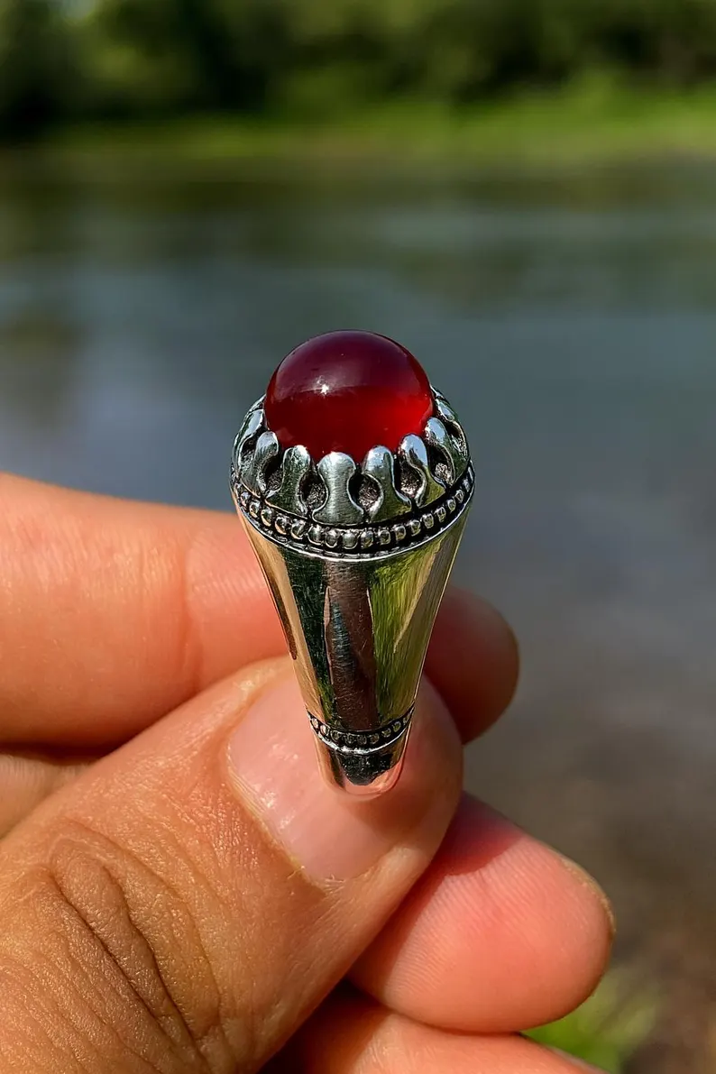 Handmade Sterling Silver Red Agate Ring: Islamic Aqeeq Style - Image 3
