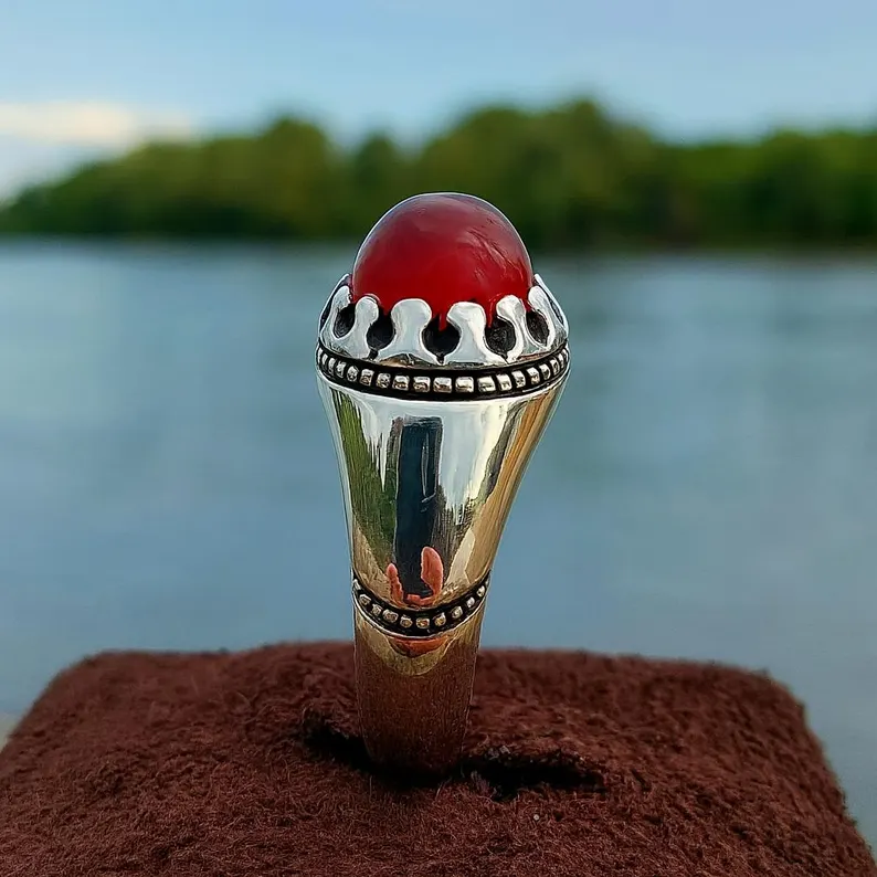 Handmade Sterling Silver Red Agate Ring: Islamic Aqeeq Style - Image 2